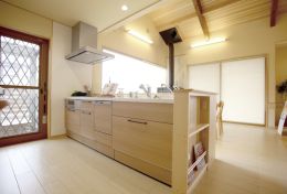 築35年の家をリフォームするか建替えるかどっちがいい？ アイキャッチ画像