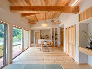 【完成見学会】本物の木と暮らす27坪の平屋